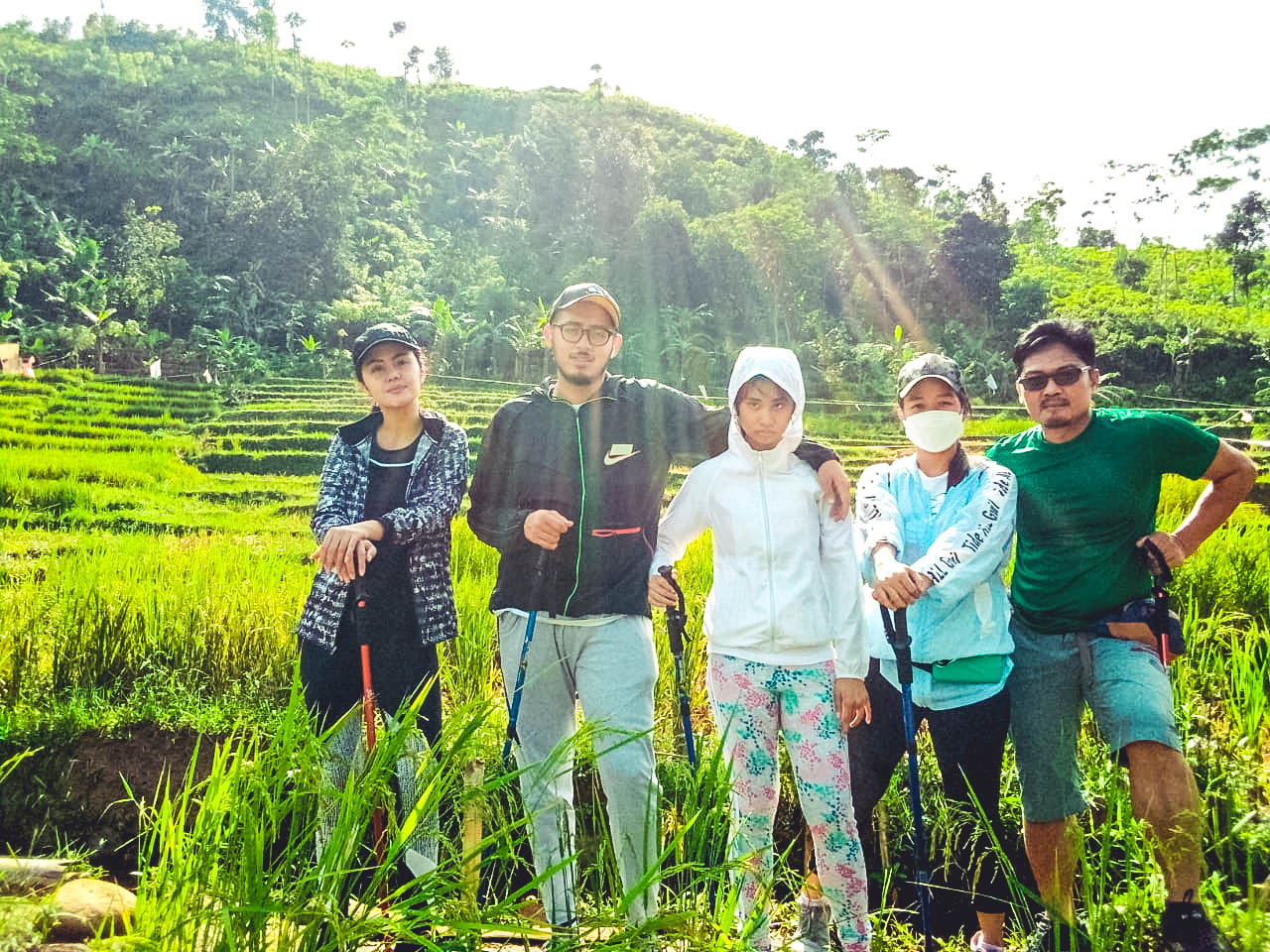 sentul trekking